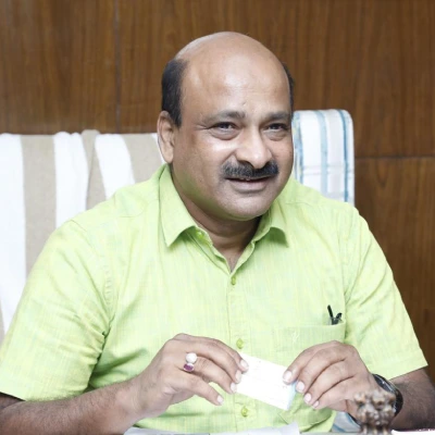 DR. PICHESWAR GADDE