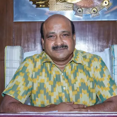 DR. PICHESWAR GADDE